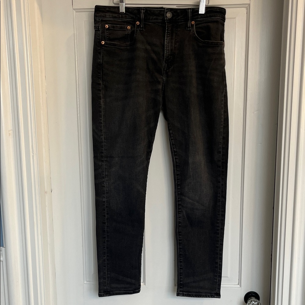 American Eagle Outfitters Athletic Fit Men's Black Jeans Size 32/30